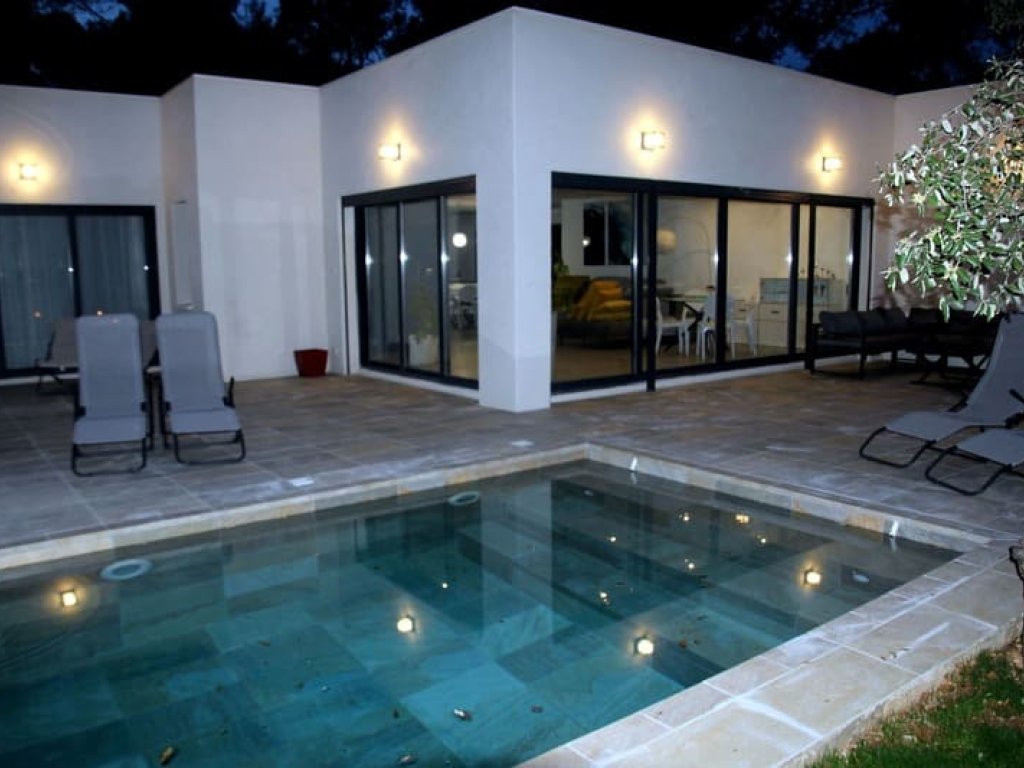 salle-lecture-bibliotheque-maison-chambre-hotes-montpellier-herault